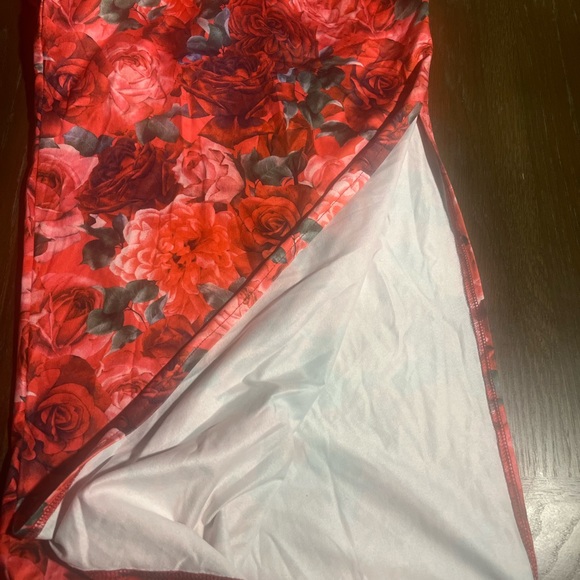 Rose Maxi Dress - Picture 3 of 5